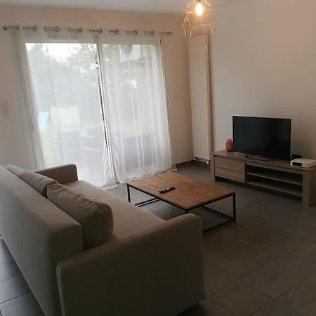 Jolie Maison Entiere Avec 3 Chambres Centre Ville Saint-André-de-Cubzac 外观 照片
