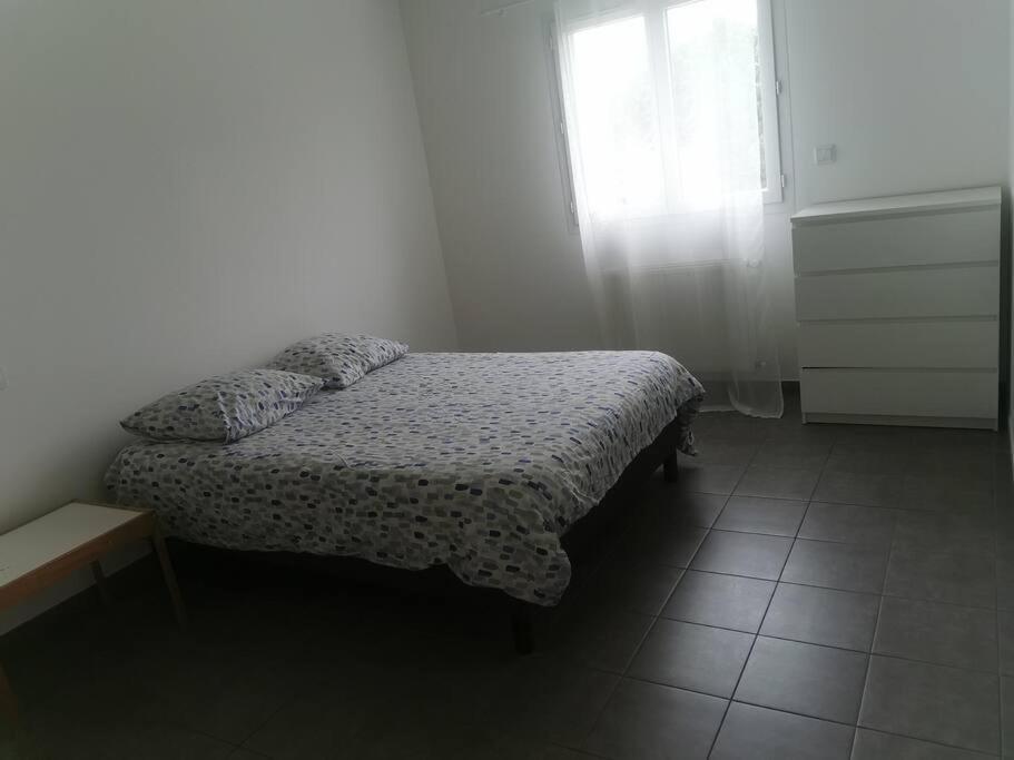 Jolie Maison Entiere Avec 3 Chambres Centre Ville Saint-André-de-Cubzac 外观 照片